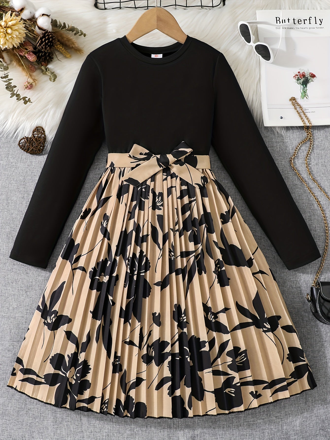 Girls Stylish & Casual Long Sleeve Splicing Leaves Pattern Belted Pleated Dress For Spring & Fall