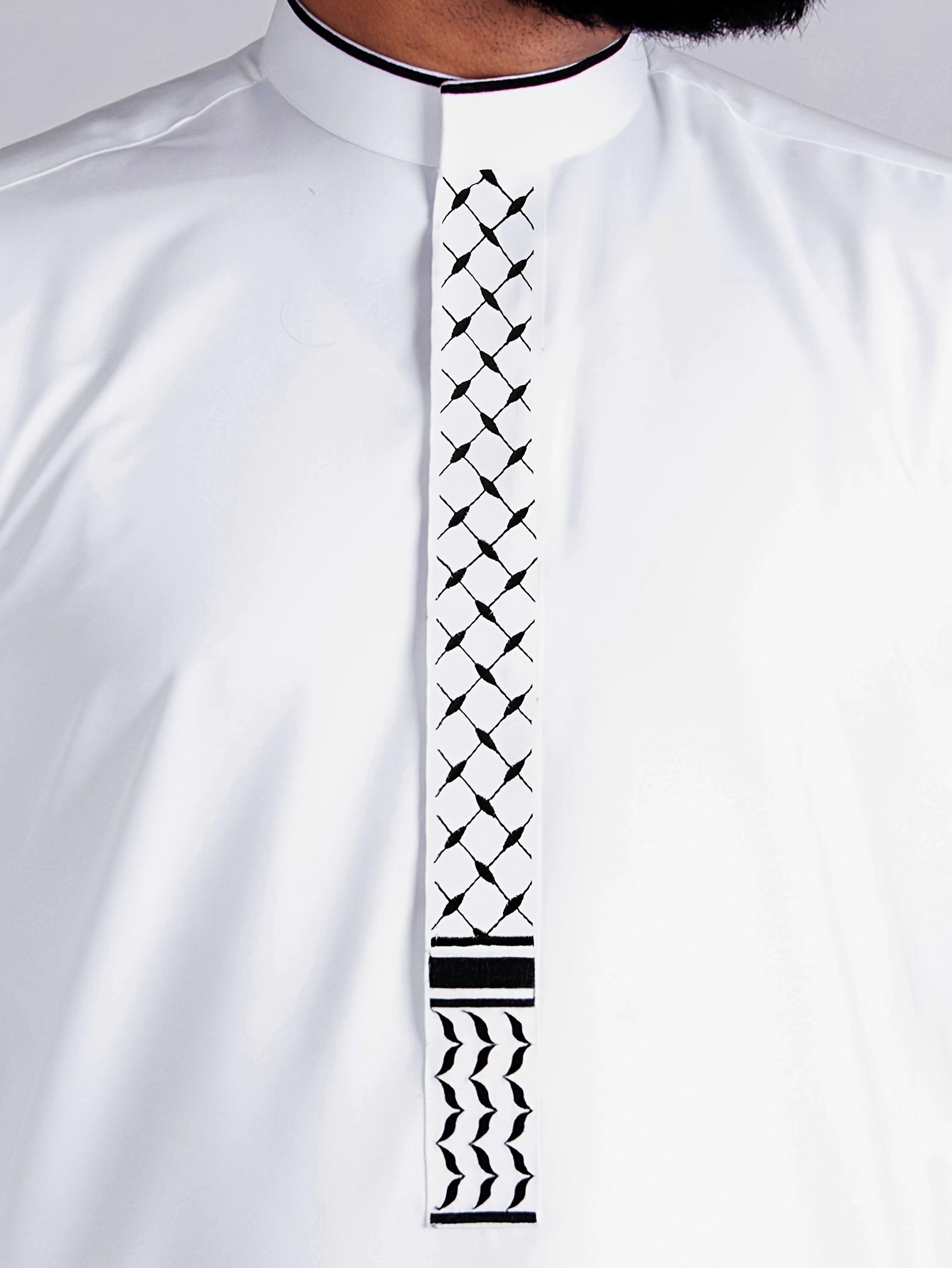 Elegant Men's White Kandora with Black Stripe & Embroidery - Classic Ramadan Attire, Polyester & Elastane Blend, Non-Stretch, Hand Washable, Stand Collar, All-Season Arabian Robe